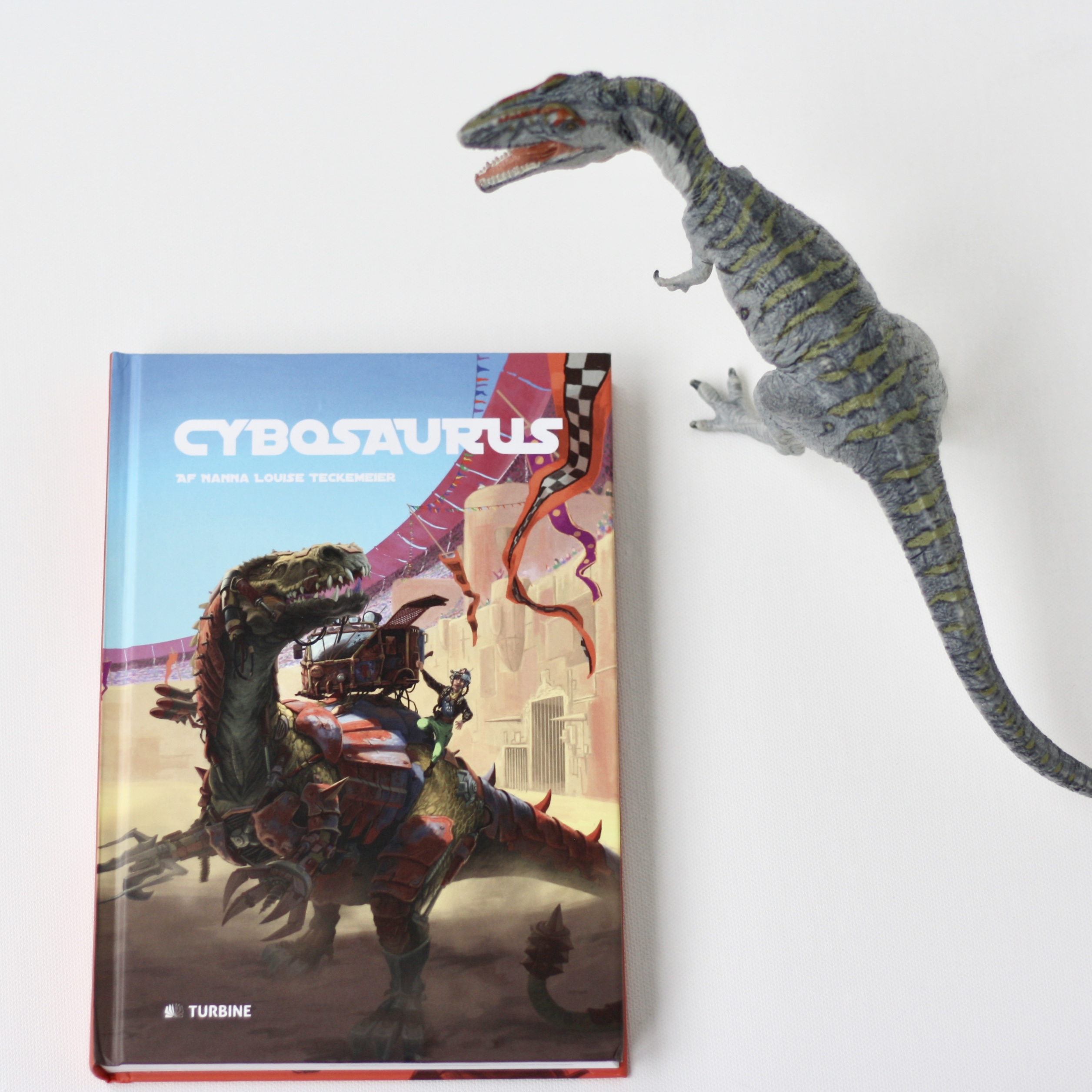 Cybosaurus, Nanna Louise Teckemeier, Bogoplevelsen